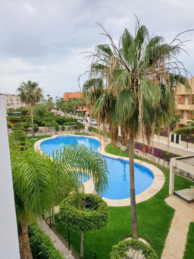 Apartamento ¡Bajo extraordinario con vistas a la piscina y terraza! Vera Exterior foto